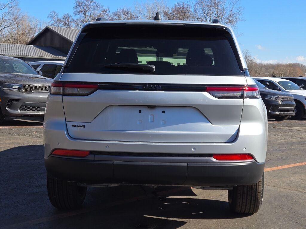 2026 Jeep Grand Cherokee GRAND CHEROKEE LAREDO ALTITUDE 4X4