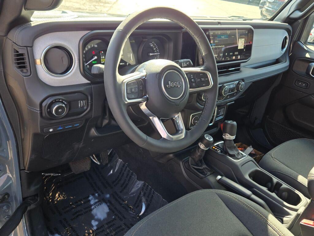 2025 Jeep Wrangler 4xe Sahara 4xe