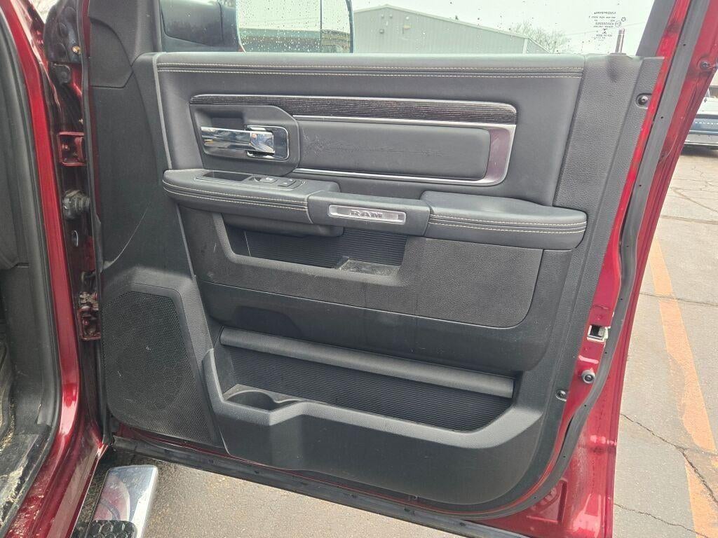 2018 RAM 1500 Limited Crew Cab 4x4 6'4' Box