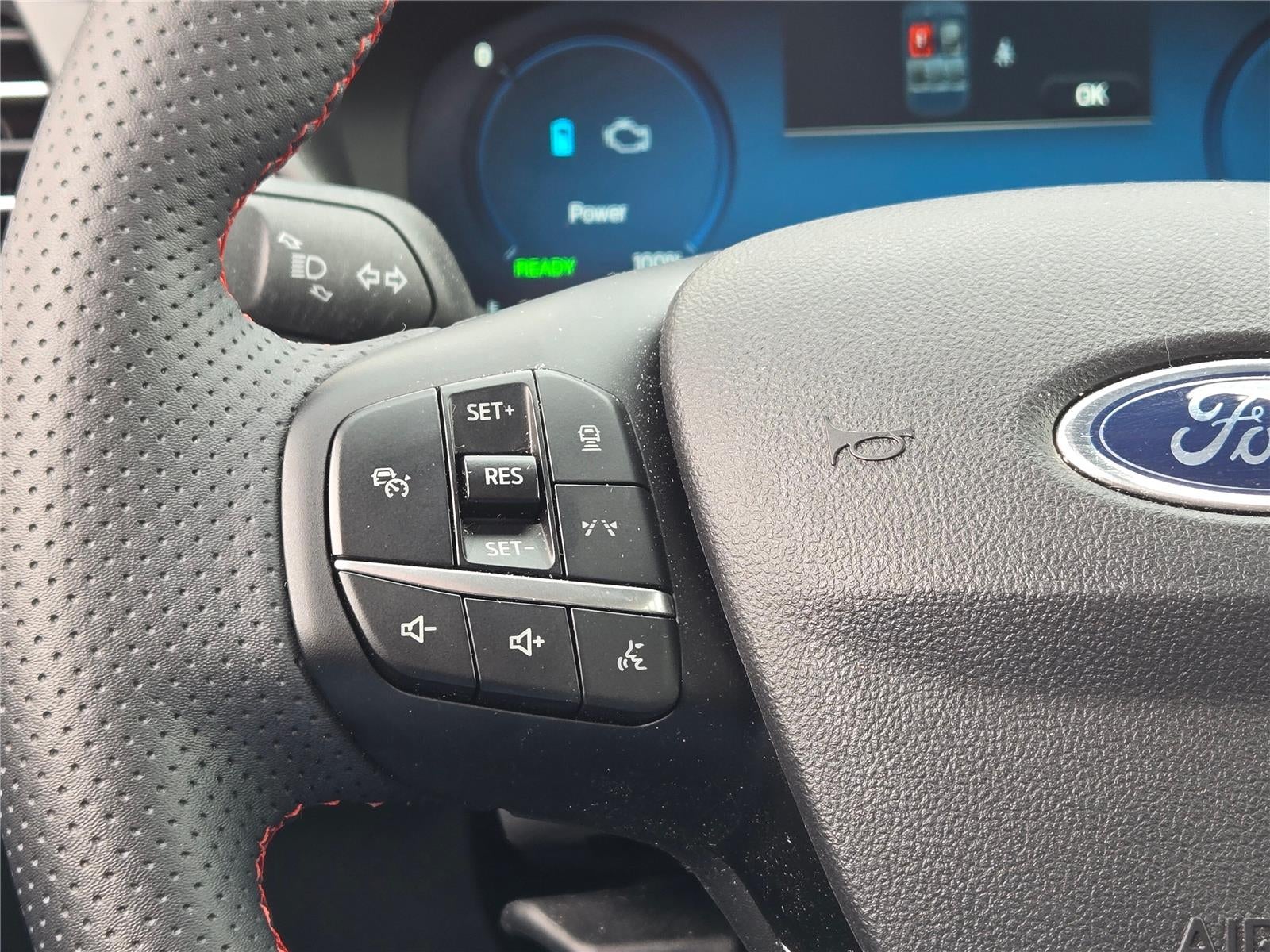 2023 Ford Escape Hybrid ST-Line Select
