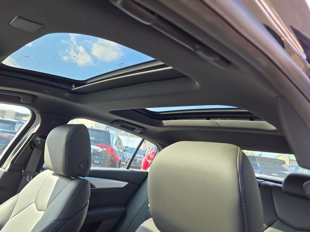 2024 Cadillac CT5 Luxury