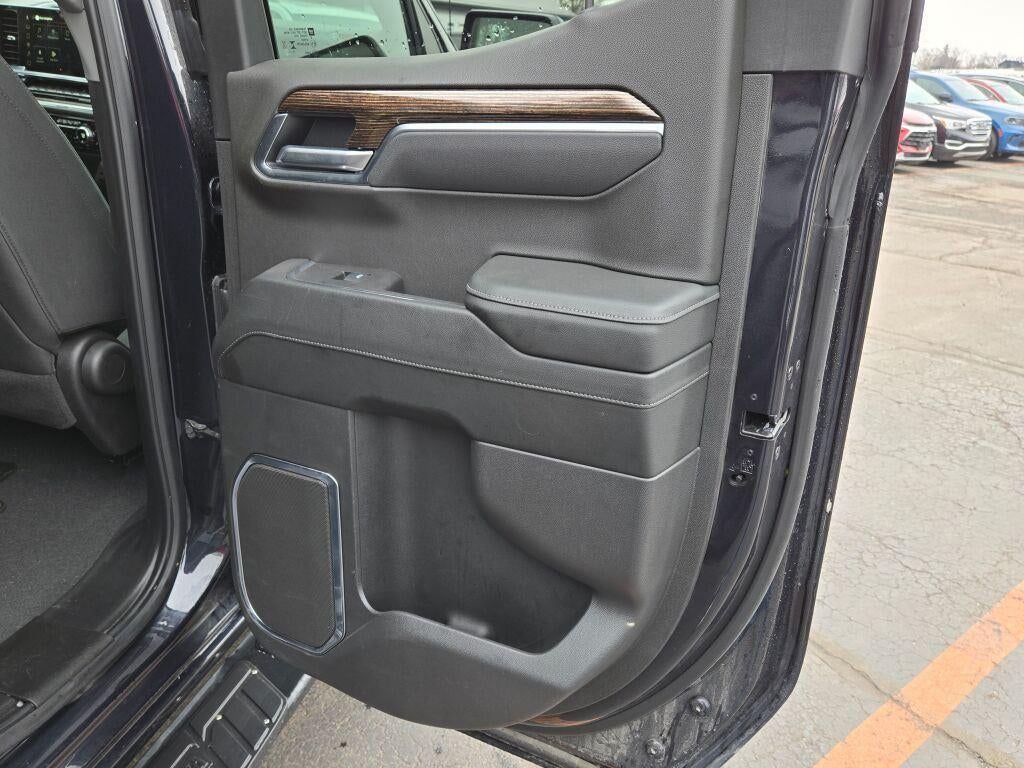 2025 GMC Sierra 1500 4WD Double Cab Standard Box Elevation with 3VL