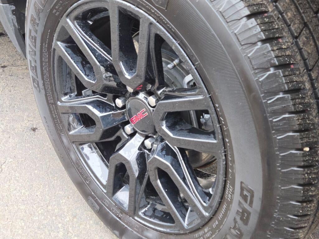 2025 GMC Sierra 1500 4WD Double Cab Standard Box Elevation with 3VL