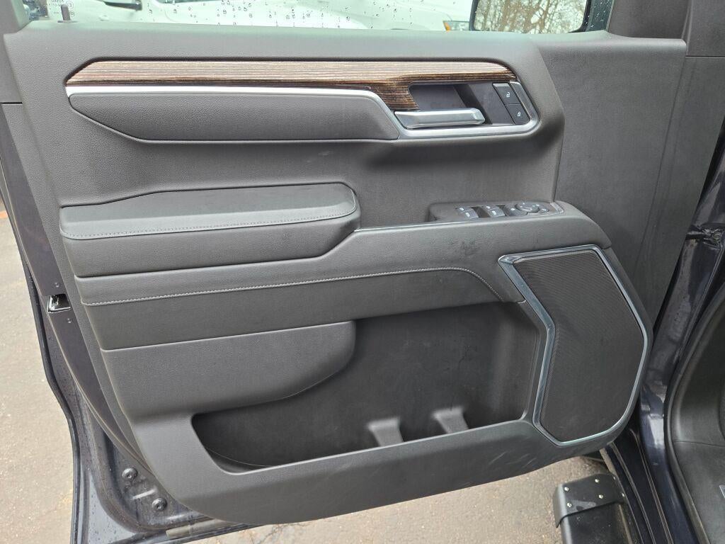 2025 GMC Sierra 1500 4WD Double Cab Standard Box Elevation with 3VL