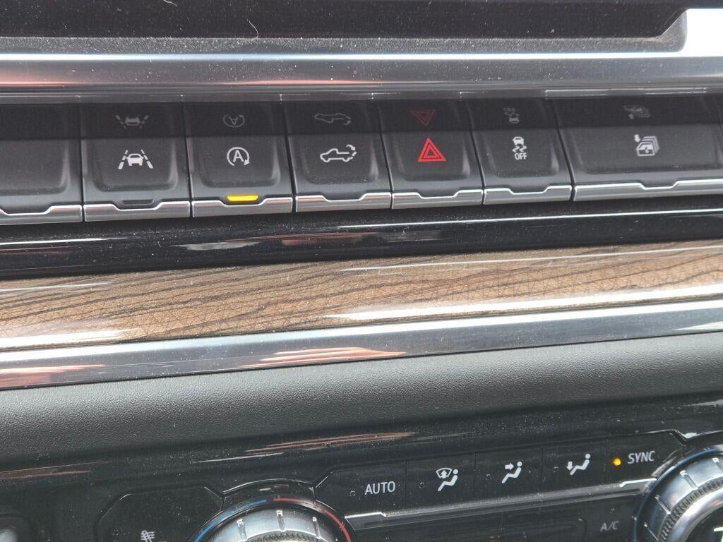 2025 GMC Sierra 1500 4WD Double Cab Standard Box Elevation with 3VL