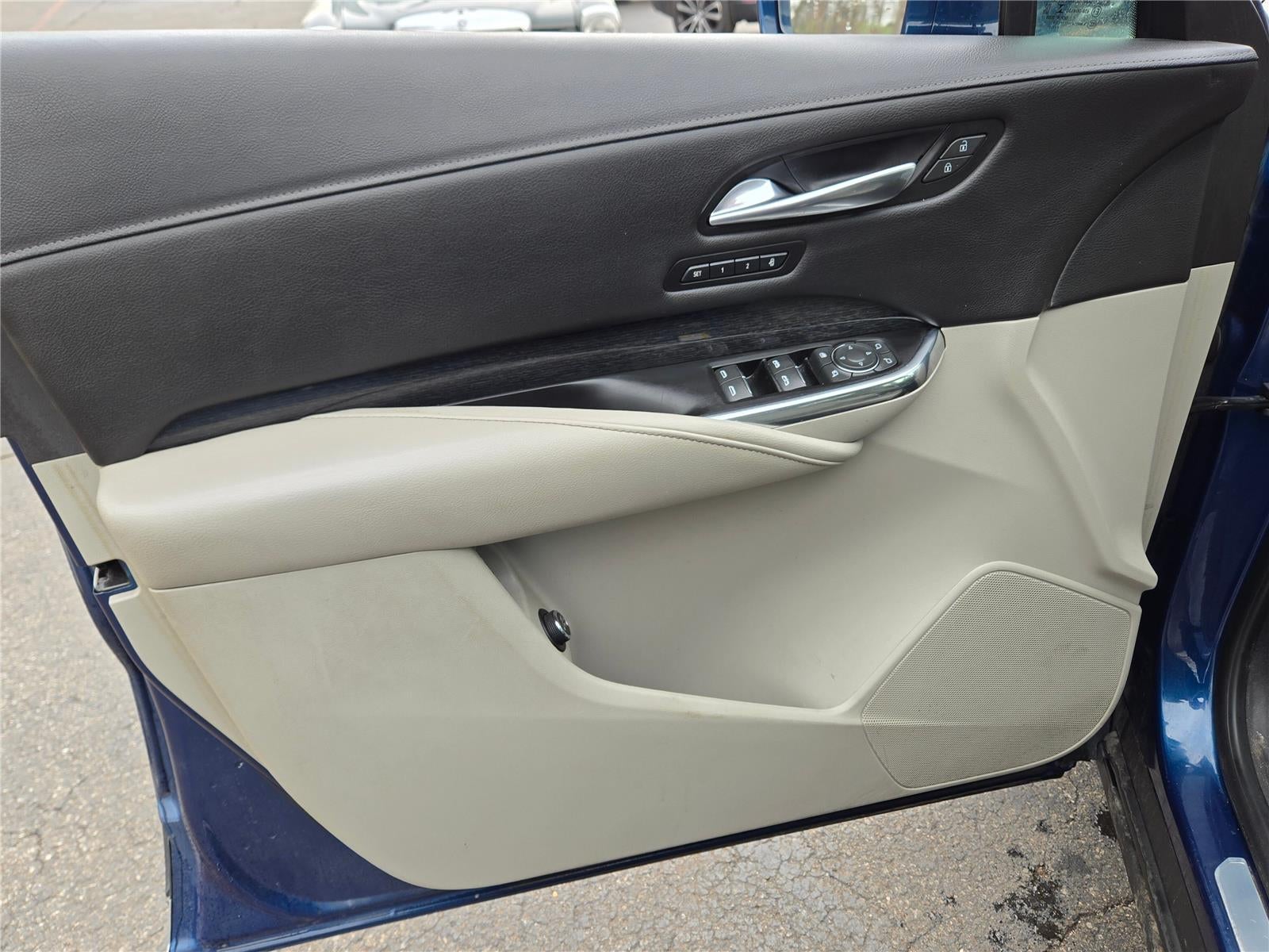 2019 Cadillac XT4 FWD Premium Luxury