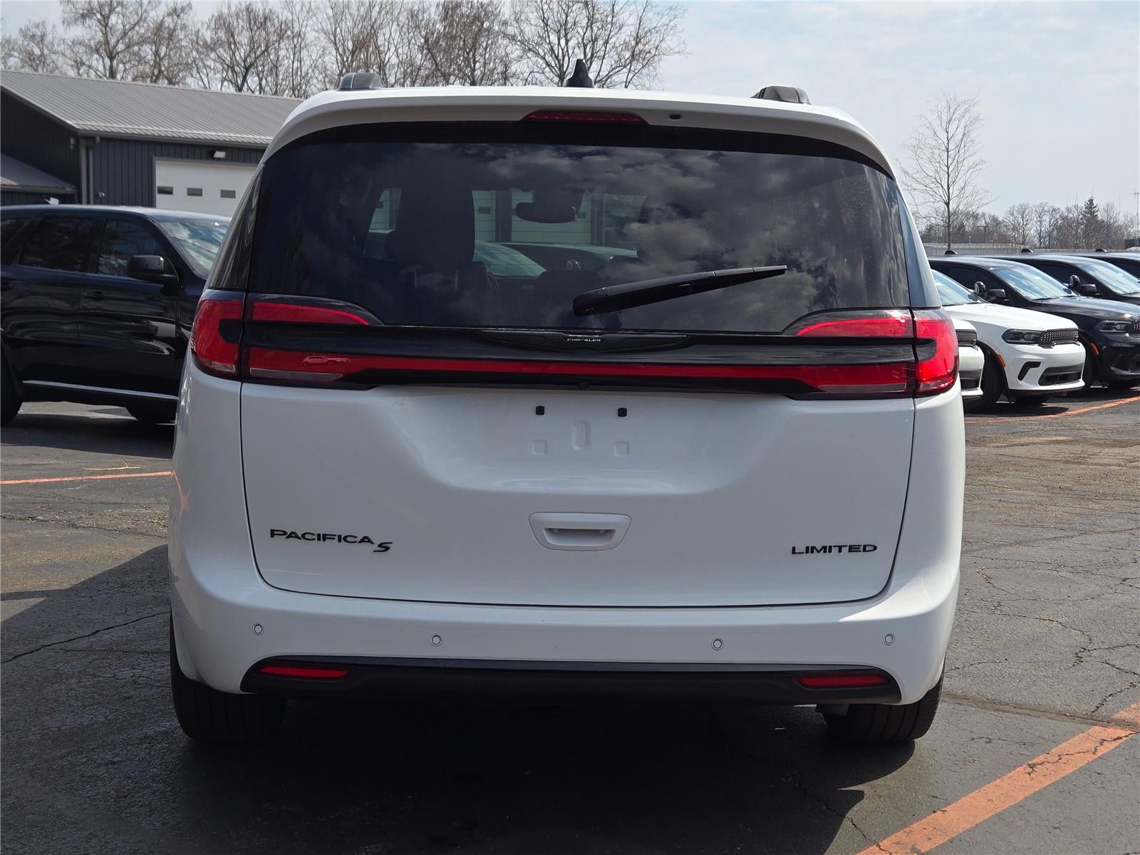 2024 Chrysler Pacifica Limited