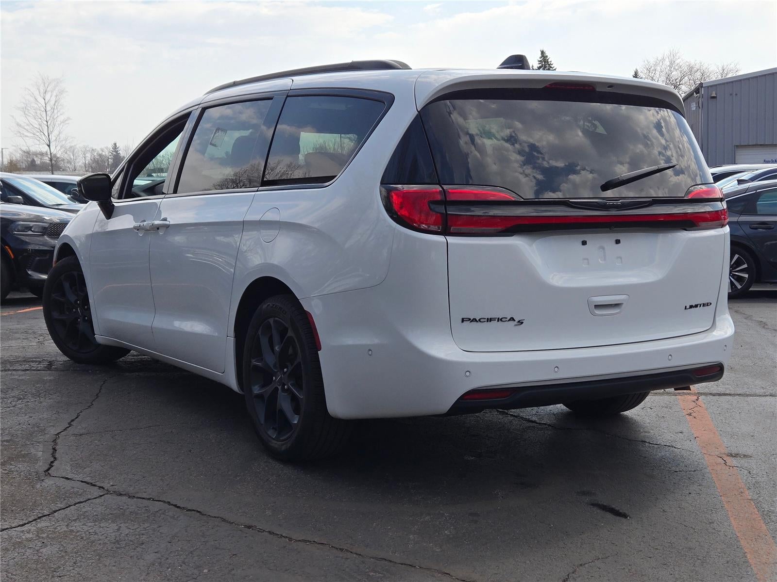 2024 Chrysler Pacifica Limited