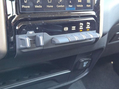 2024 RAM 2500 Laramie Crew Cab 4x4 6'4' Box