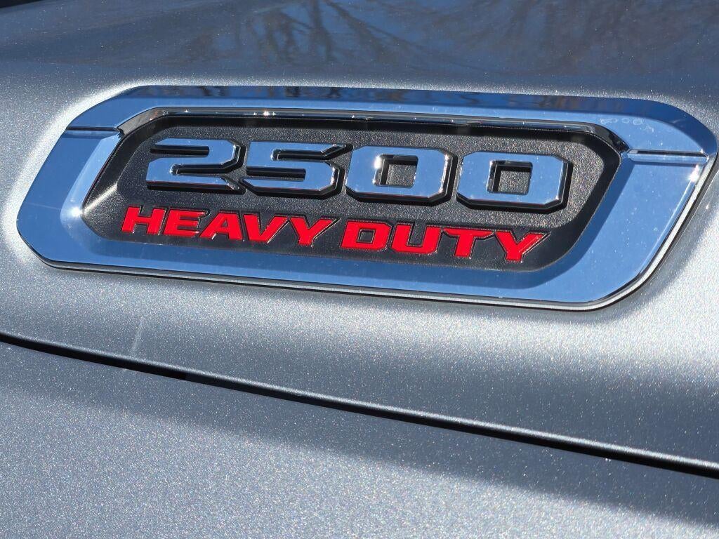 2024 RAM 2500 Laramie Crew Cab 4x4 6'4' Box