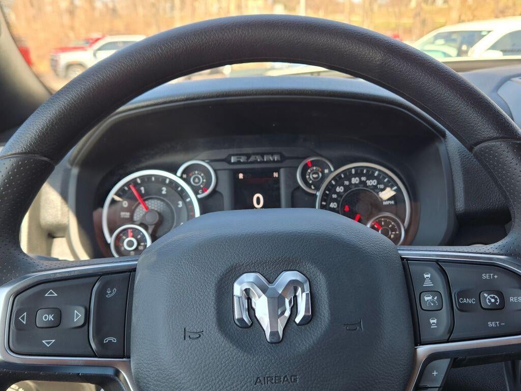 2026 RAM Ram 5500 Chassis Cab RAM 5500 TRADESMAN CHASSIS CREW CAB 4X4 84' CA