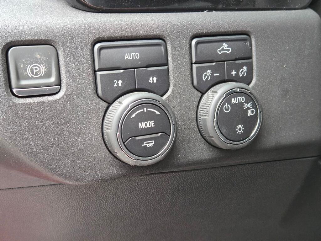 2023 Chevrolet Silverado 1500 4WD Crew Cab Short Bed LT with 2FL