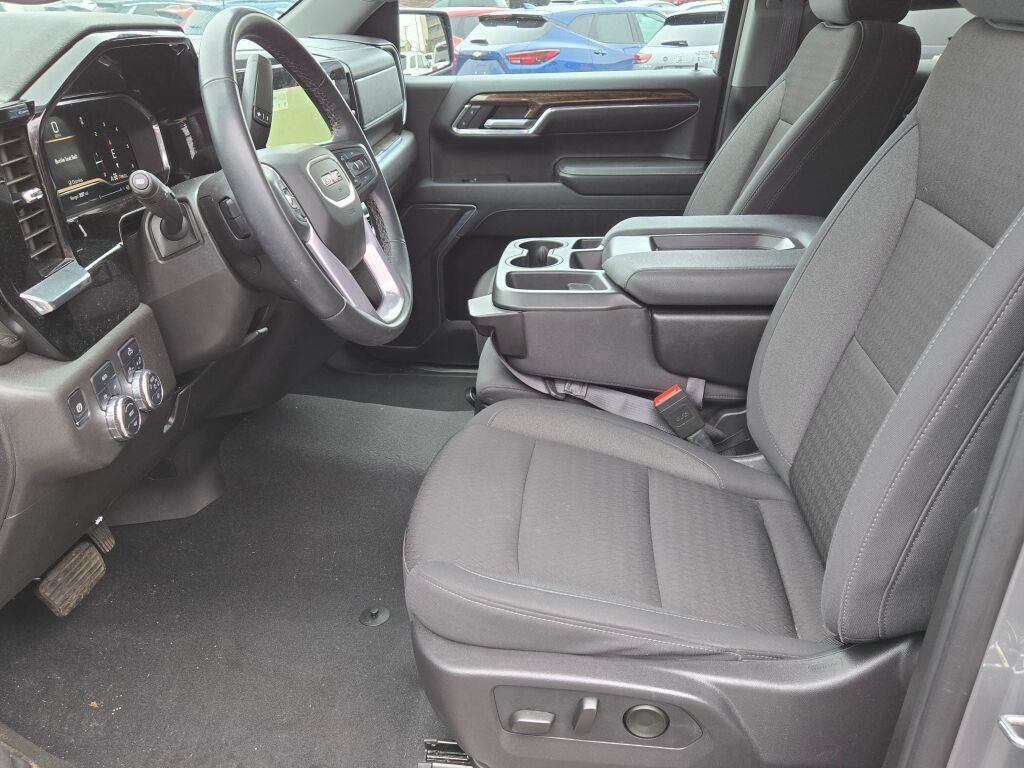 2024 GMC Sierra 1500 4WD Crew Cab Short Box Elevation with 3VL