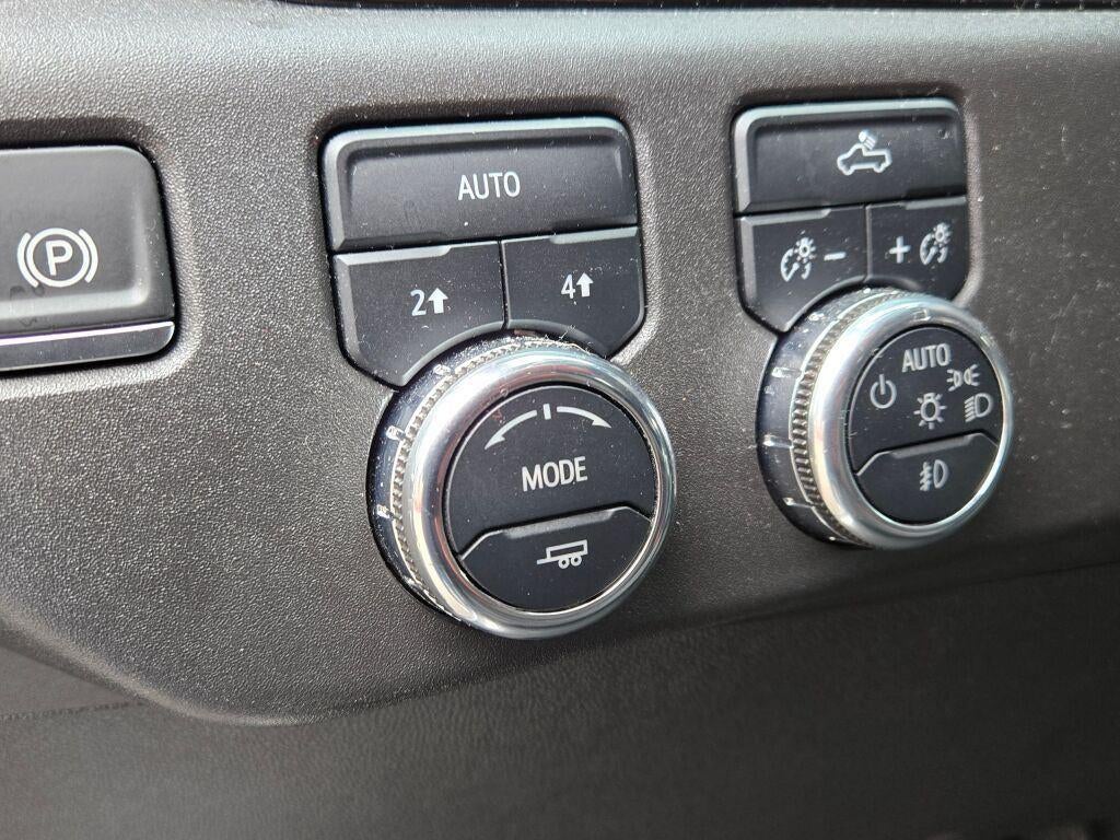 2024 GMC Sierra 1500 4WD Crew Cab Short Box Elevation with 3VL