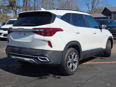 2022 Kia Seltos EX