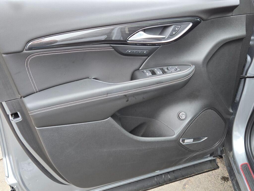 2023 Buick Envision Essence AWD