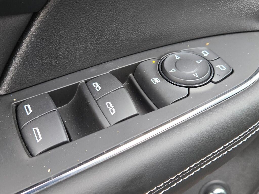 2023 Buick Envision Essence AWD