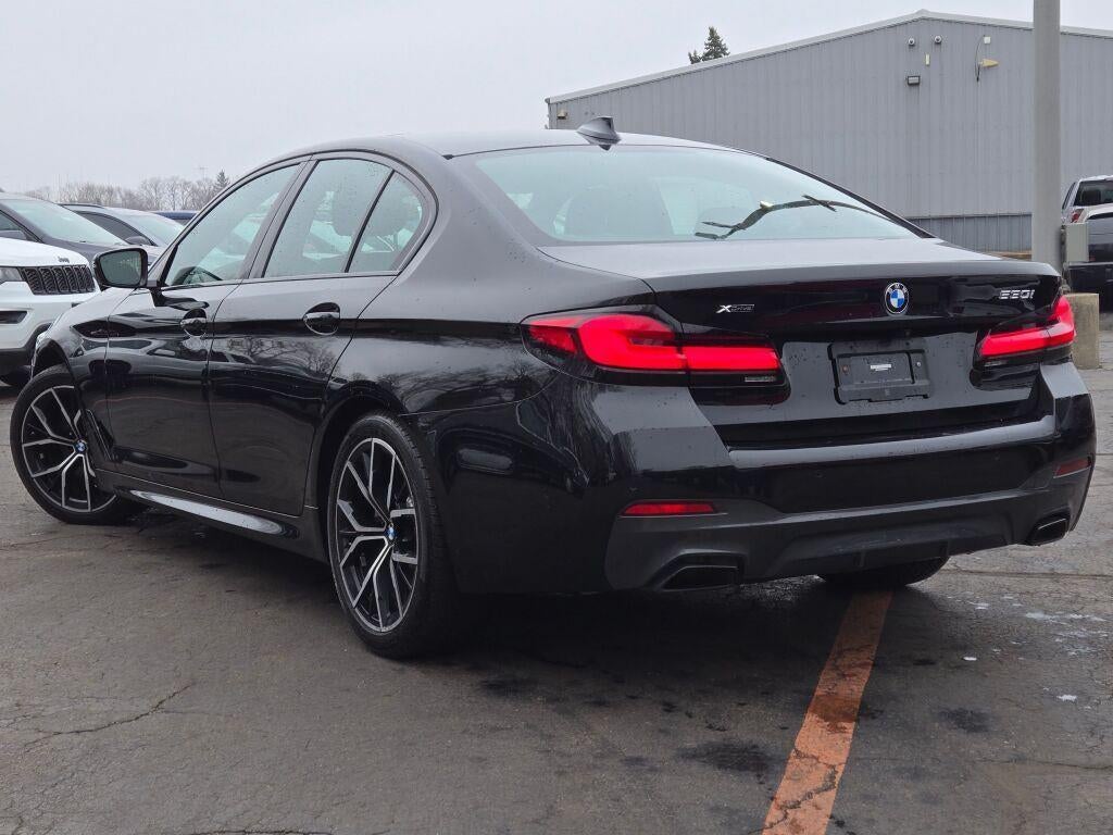 2022 BMW 530 i xDrive