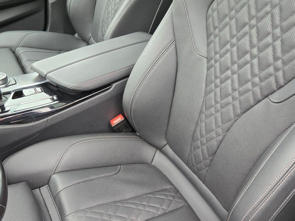 2022 BMW 530 i xDrive