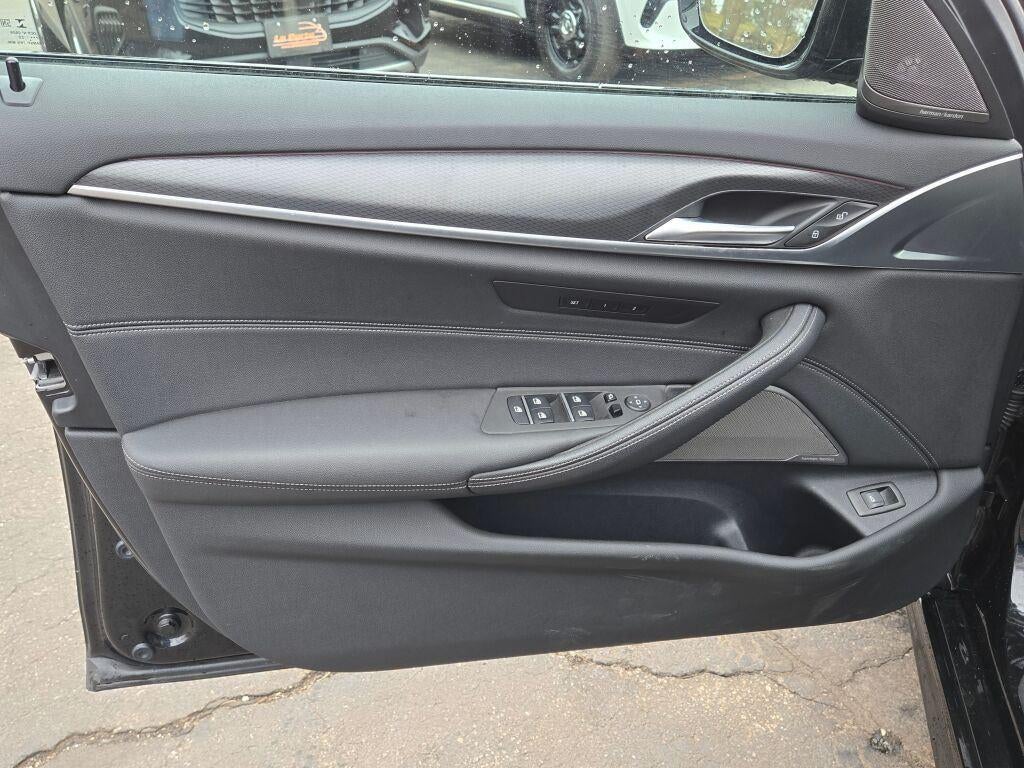 2022 BMW 530 i xDrive