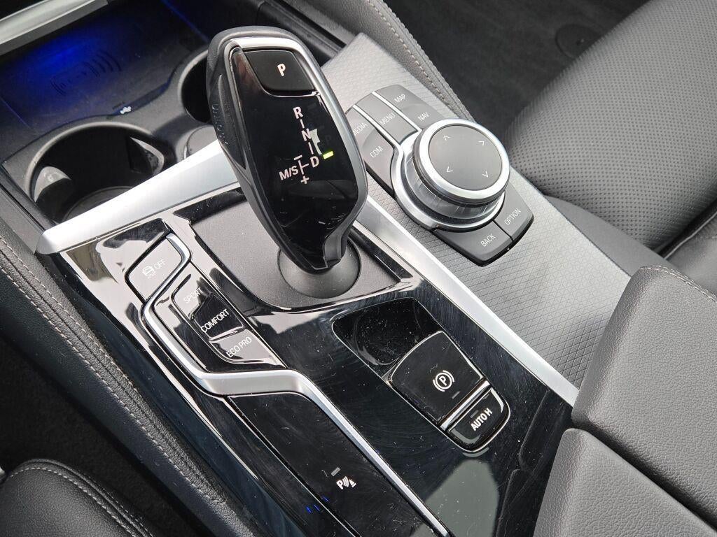 2022 BMW 530 i xDrive