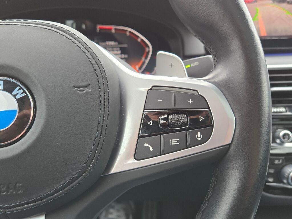 2022 BMW 530 i xDrive