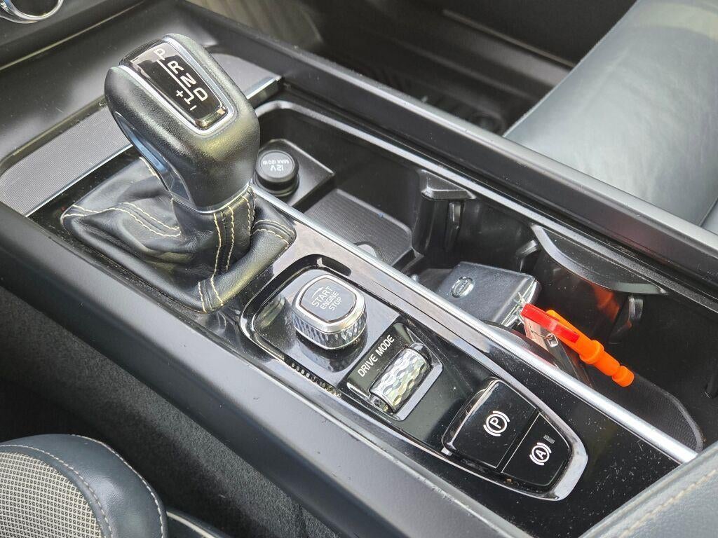 2020 Volvo XC60 T5 R-Design