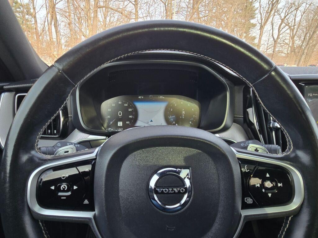 2020 Volvo XC60 T5 R-Design