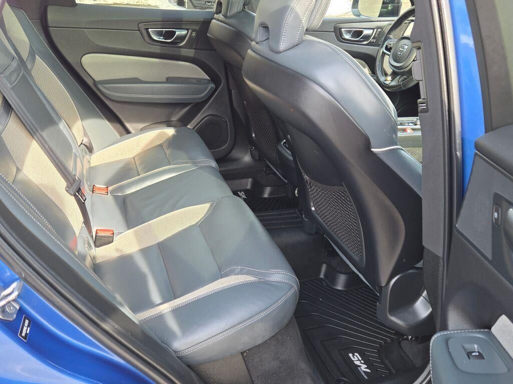 2020 Volvo XC60 T5 R-Design